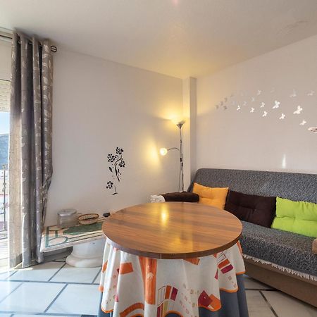 Mccoy Avenida 3 Apartment Macael Екстериор снимка